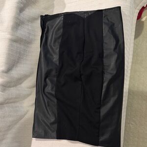 Costa Blanca Black Pencil Skirt